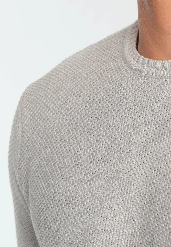 Only & Sons ONSDAN STRUCTURE CREW NECK - Jumper - Light Grey Melange 6 Only & Sons ONSDAN STRUCTURE CREW NECK - Jumper - Light Grey Melange - Image 4
