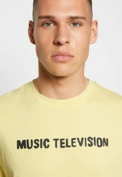 Only & Sons ONSMTV TEE - Print T-shirt - Custard -Only & Sons shop 0ab96d4a0958461d8106b7b2a63188f4