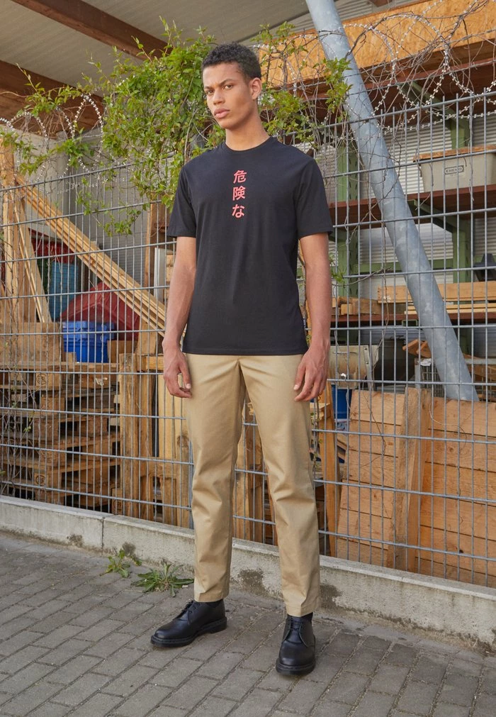 Only & Sons ONSLUNG TEE - Print T-shirt - Black/red 3 Only & Sons ONSLUNG TEE - Print T-shirt - Black/red