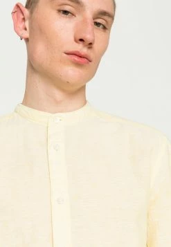 Only & Sons ONSCAIDEN SOLID MAO - Shirt - Acacia -Only & Sons shop 2470dcb59ff84d2bab048d3deca1b5d2