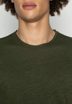 Only & Sons ONSALBERT LIFE NEW - Basic T-shirt - Forest Night 11 Only & Sons ONSALBERT LIFE NEW - Basic T-shirt - Forest Night -Only & Sons shop 2cd5e84085614ae7ac1a1bfe91b58922