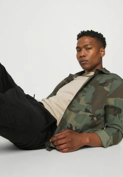 Only & Sons ONSLINUS LIFE CROPPED - Trousers - Black -Only & Sons shop 30f377d79eaa4de3b5ead98df4fbc413