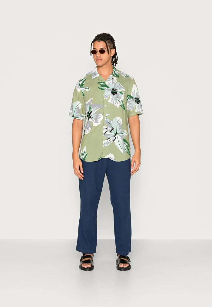 Only & Sons ONSDAN LIFE - Shirt - Oil Green 4 Only & Sons ONSDAN LIFE - Shirt - Oil Green - Image 2