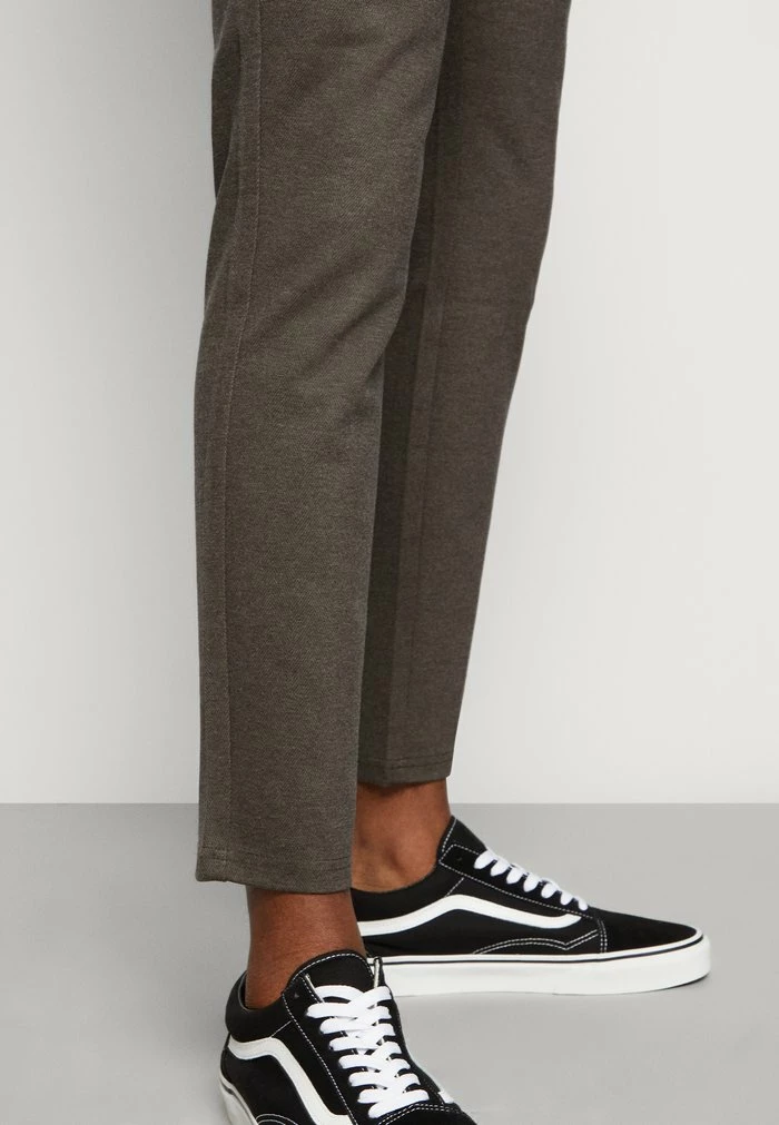 Only & Sons ONSMARK TAP HERRINGBONE - Chinos - Slate Black 8 Only & Sons ONSMARK TAP HERRINGBONE - Chinos - Slate Black - Image 6