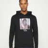 Only & Sons ONSSQUIDGAME HOODIE UNISEX - Sweatshirt - Black -Only & Sons shop 3df1f4a1daa64d1ba0690761e22ba06f