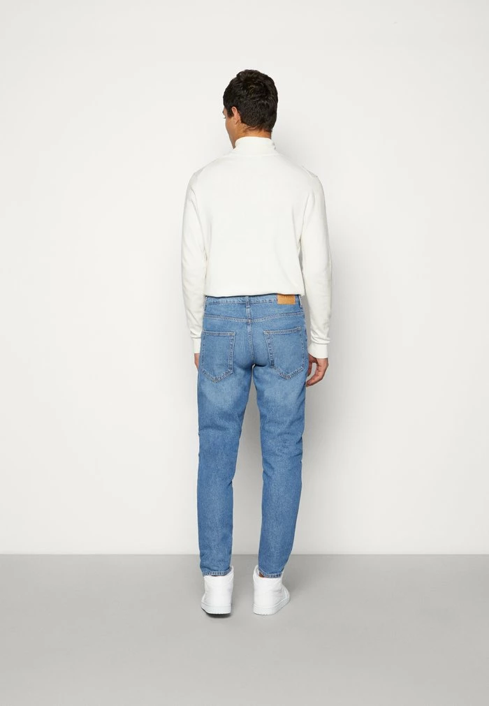 Only & Sons ONSAVI BEAM - Relaxed Fit Jeans - Light Blue Denim 5 Only & Sons ONSAVI BEAM - Relaxed Fit Jeans - Light Blue Denim - Image 3