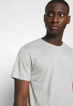 Only & Sons ONSMATT LONGY TEE 3 PACK - Basic T-shirt - Light Grey Melange/white Gray/black 15 Only & Sons ONSMATT LONGY TEE 3 PACK - Basic T-shirt - Light Grey Melange/white Gray/black -Only & Sons shop 504d9e1e92724f90801cd5e22e1d5aad