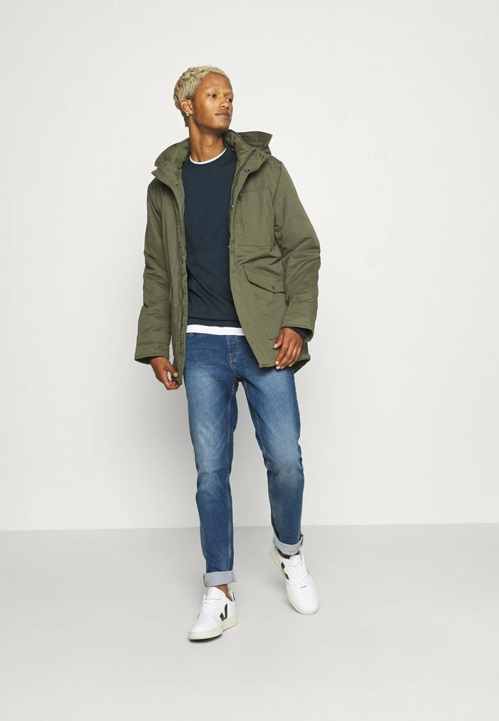 Only & Sons ONSLOOM LIFE - Slim Fit Jeans - Blue Denim 4 Only & Sons ONSLOOM LIFE - Slim Fit Jeans - Blue Denim - Image 2