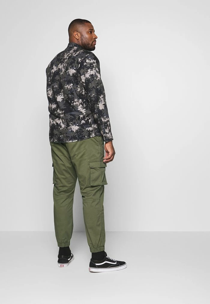 Only & Sons ONSCAM CUFF - Cargo Trousers - Olive Night 5 Only & Sons ONSCAM CUFF - Cargo Trousers - Olive Night - Image 3