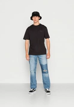 Only & Sons ONSFRED CLUB - Print T-shirt - Black -Only & Sons shop 5bf316b2bb8d4bc78e76cb6286dff5dd