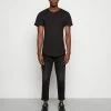 Only & Sons ONSMATT LONGY TEE 3 PACK - Basic T-shirt - White/grey/black -Only & Sons shop 5ea15600de04444e9984f97266d8cee7