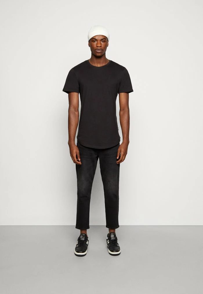 Only & Sons ONSMATT LONGY TEE 3 PACK - Basic T-shirt - White/grey/black 3 Only & Sons ONSMATT LONGY TEE 3 PACK - Basic T-shirt - White/grey/black