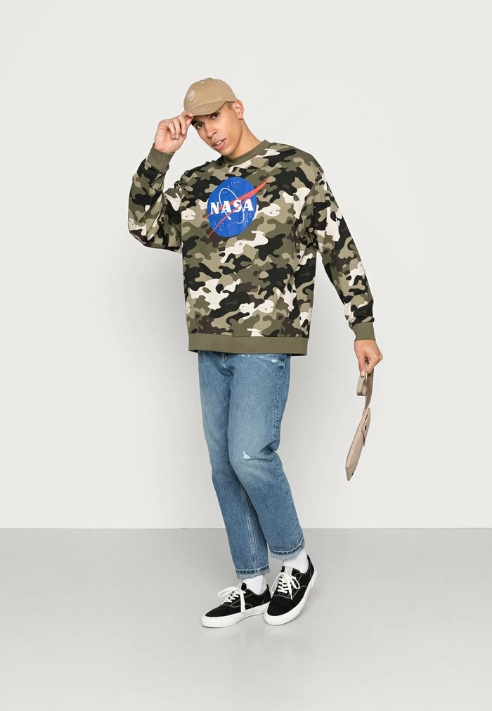 Only & Sons ONSNASA RELAX CREW NECK - Sweatshirt - Olive Night 4 Only & Sons ONSNASA RELAX CREW NECK - Sweatshirt - Olive Night - Image 2