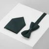 Only & Sons ONSTRENT BOW TIE BOX HANKERCHIEF SET - Pocket Square - Scarab -Only & Sons shop 75fe4a4b4f78497eb52092cca6be292e