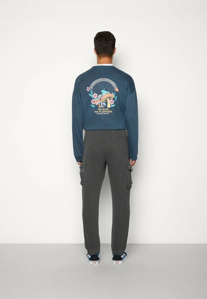 Only & Sons ONSJIMI - Cargo Trousers - Obsidian 5 Only & Sons ONSJIMI - Cargo Trousers - Obsidian - Image 3