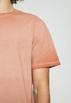 Only & Sons ONSMILLENIUM REG SS NOOS - Print T-shirt - Burnt Henna -Only & Sons shop 82cabd9f3de2499aaaa4d61dbc7ba9b1