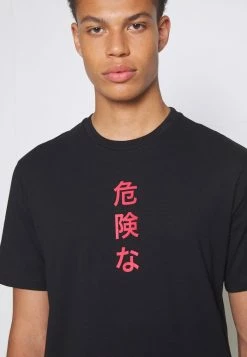 Only & Sons ONSLUNG TEE - Print T-shirt - Black/red 15 Only & Sons ONSLUNG TEE - Print T-shirt - Black/red -Only & Sons shop 84c743a5d0eb402cba1f8952677a7644