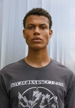 Only & Sons ONSSCORPIONS TEE - Print T-shirt - Grey -Only & Sons shop 8b3c4e502e534ca395180d5e919d8068