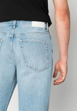 Only & Sons ONSEDGE - Relaxed Fit Jeans - Light Blue Denim -Only & Sons shop 8b3d2d0f61be44b390c668410c7df3e2