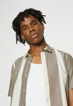 Only & Sons ONSTRAVIS BOLD - Shirt - Teak -Only & Sons shop 8c6f19f9bfe04175ac64348d9039bb93