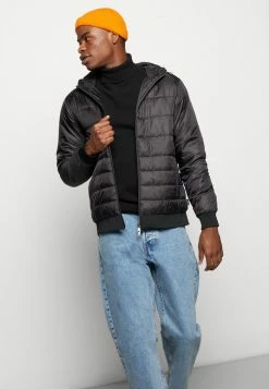 Only & Sons ONSKOBE QUILTED HOOD - Light Jacket - Black -Only & Sons shop 8c904f3e453d4b49b3dd597fd09d27b7