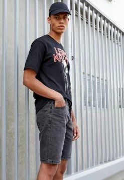 Only & Sons ONSAVI WASHED - Denim Shorts - Black Denim -Only & Sons shop 988a798ca7de424dadfb427748eeca68