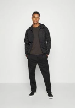 Only & Sons ONSGARSON LIFE WASH CREW - Jumper - Licorice -Only & Sons shop 9c0f8064fe444479a80177884c086653