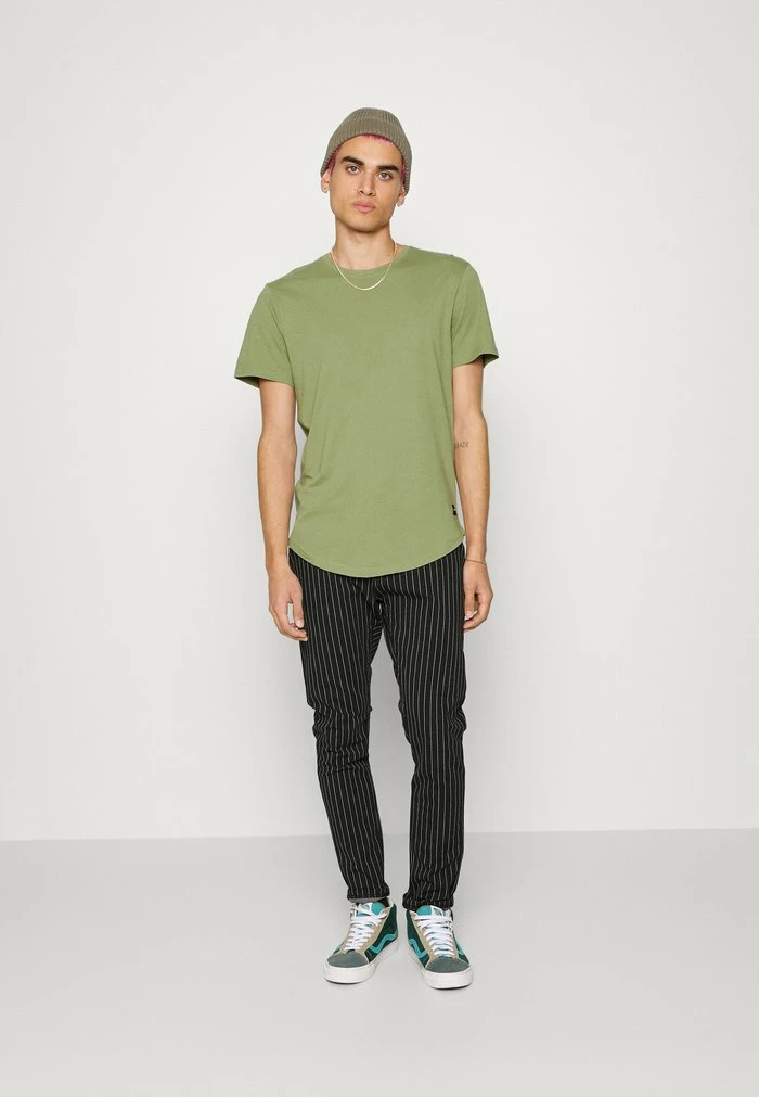 Only & Sons ONSMATT LIFE LONGY TEE - Basic T-shirt - Oil Green 4 Only & Sons ONSMATT LIFE LONGY TEE - Basic T-shirt - Oil Green - Image 2