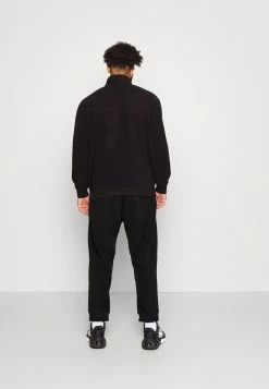Only & Sons ONSNIKOLAI - Tracksuit Bottoms - Black 9 Only & Sons ONSNIKOLAI - Tracksuit Bottoms - Black -Only & Sons shop a4377600e0744620951bbeeb79f7090b