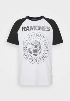 Only & Sons ONSRAMONES FRONT PRINT TEE - Print T-shirt - White 12 Only & Sons ONSRAMONES FRONT PRINT TEE - Print T-shirt - White -Only & Sons shop a67476fb148c4d69b2d53194d78e3bf9