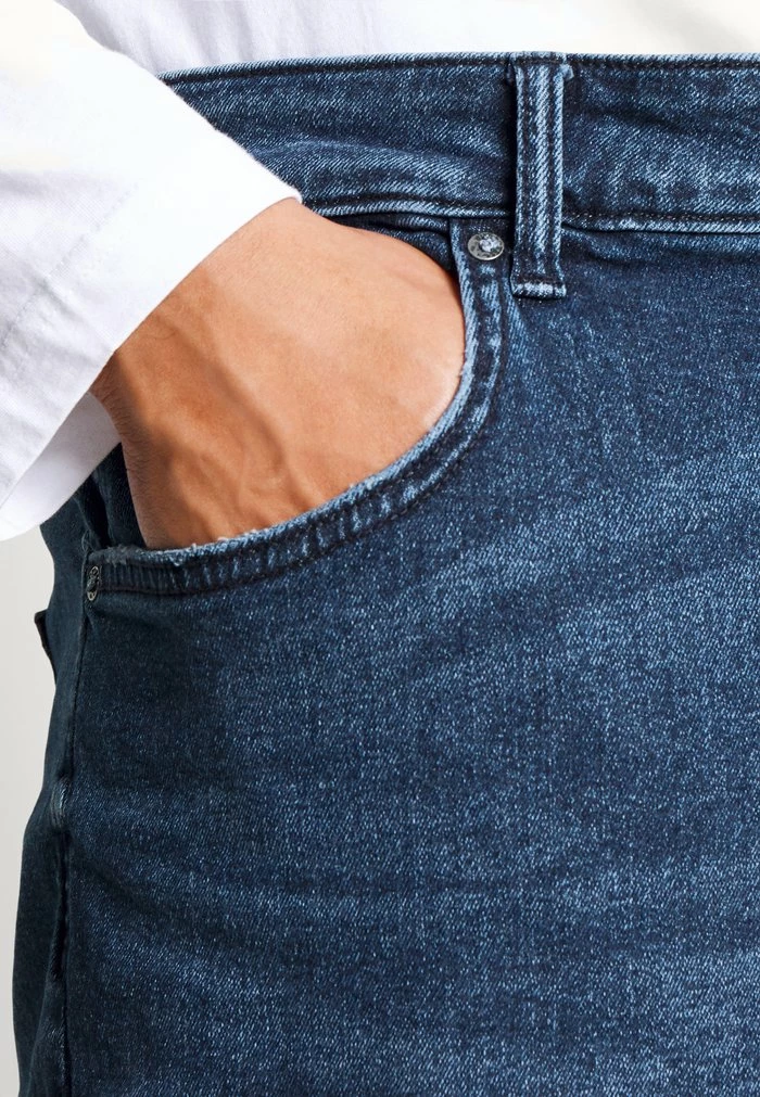 Only & Sons ONSLOOM - Straight Leg Jeans - Blue Denim 7 Only & Sons ONSLOOM - Straight Leg Jeans - Blue Denim - Image 5