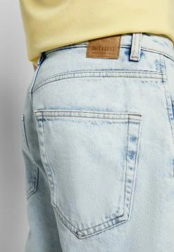 Only & Sons ONSAVI BLEACH - Denim Shorts - Blue Denim -Only & Sons shop b093d32e2e5f4c748158bc5f6ef5677e