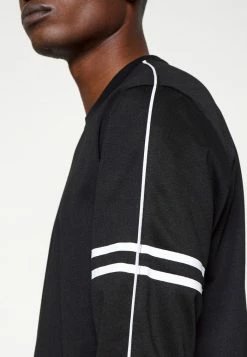 Only & Sons ONSSQUID CREW NECK - Sweatshirt - Black -Only & Sons shop b4074de2ff7a441daf7cccb2f5f5cee6