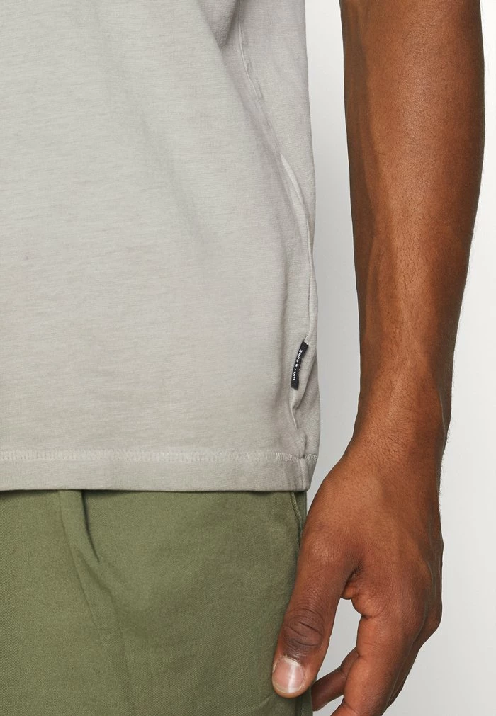 Only & Sons ONSMILLENIUM REG SS NOOS - Print T-shirt - Pelican 6 Only & Sons ONSMILLENIUM REG SS NOOS - Print T-shirt - Pelican - Image 4