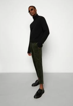 Only & Sons ONSLINUS LIFE CROPPED - Trousers - Rosin -Only & Sons shop bd71eeed4acf415bb4845188d2041298