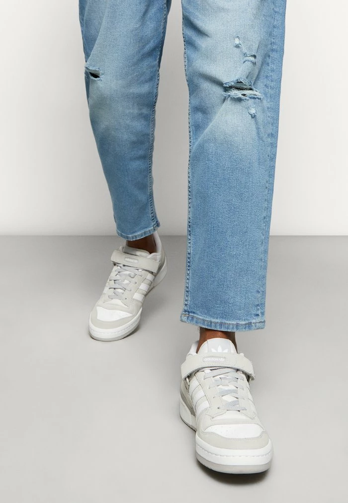 Only & Sons ONSAVI BEAM DAMAGE - Relaxed Fit Jeans - Blue Denim 8 Only & Sons ONSAVI BEAM DAMAGE - Relaxed Fit Jeans - Blue Denim - Image 6