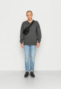 Only & Sons ONSCLAYTON V NECK SWEAT - Sweatshirt - Grey -Only & Sons shop ca106ef775c84d8bb6c4c869d65a0989