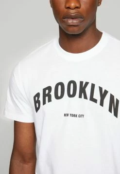 Only & Sons ONSCOLLEGIATENYC TEE 2 PACK - Print T-shirt - White/black -Only & Sons shop cbc5ba5b1f324d5a979e3feede345912