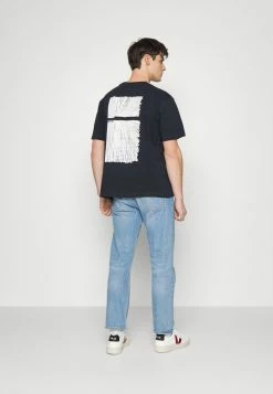 Only & Sons ONSOSRIS LIFE REDACT TEE - Print T-shirt - Dark Navy -Only & Sons shop cbfc55a948a2479ea7c69e684795fd67