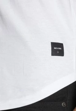 Only & Sons ONSMATT LONGY TEE 3 PACK - Basic T-shirt - White -Only & Sons shop d47c143aea094781a952a0621f827756