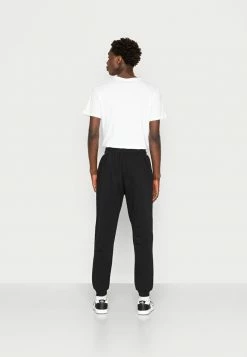 Only & Sons ONSTOM STANFORD PANTS - Tracksuit Bottoms - Black 9 Only & Sons ONSTOM STANFORD PANTS - Tracksuit Bottoms - Black -Only & Sons shop dd163619743c48bc8878e2c609fff1dc
