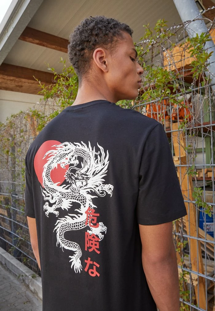 Only & Sons ONSLUNG TEE - Print T-shirt - Black/red 5 Only & Sons ONSLUNG TEE - Print T-shirt - Black/red - Image 3