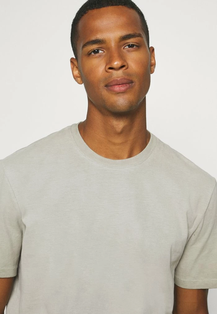 Only & Sons ONSMILLENIUM REG SS NOOS - Print T-shirt - Pelican 7 Only & Sons ONSMILLENIUM REG SS NOOS - Print T-shirt - Pelican - Image 5