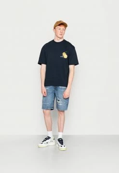 Only & Sons ONSAVI DAMAGE - Denim Shorts - Blue Denim -Only & Sons shop e4dc82e0183140f894bf3ec2fc75267c