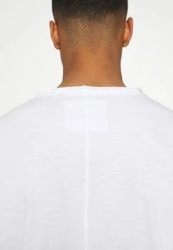 Only & Sons ONSBENNE LIFE LONGY TEE NOOS - Basic T-shirt - Bright White 15 Only & Sons ONSBENNE LIFE LONGY TEE NOOS - Basic T-shirt - Bright White -Only & Sons shop f4c1eb291631491eab3f18fb7b675ec9