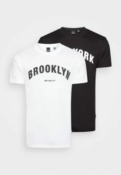 Only & Sons ONSCOLLEGIATENYC TEE 2 PACK - Print T-shirt - White/black -Only & Sons shop ff07a20eb2ec4fa49b3ec07de5545524